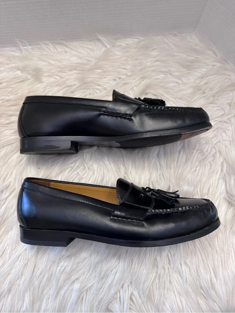Cole Haan Air Pinch Tassel Black Leather Loafer Size 11M Comfort Career Dress Up